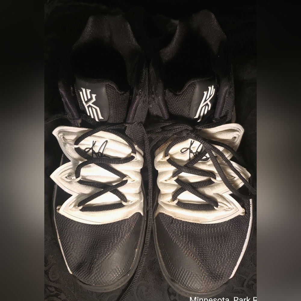 KG Nike size 8 basketball shoes